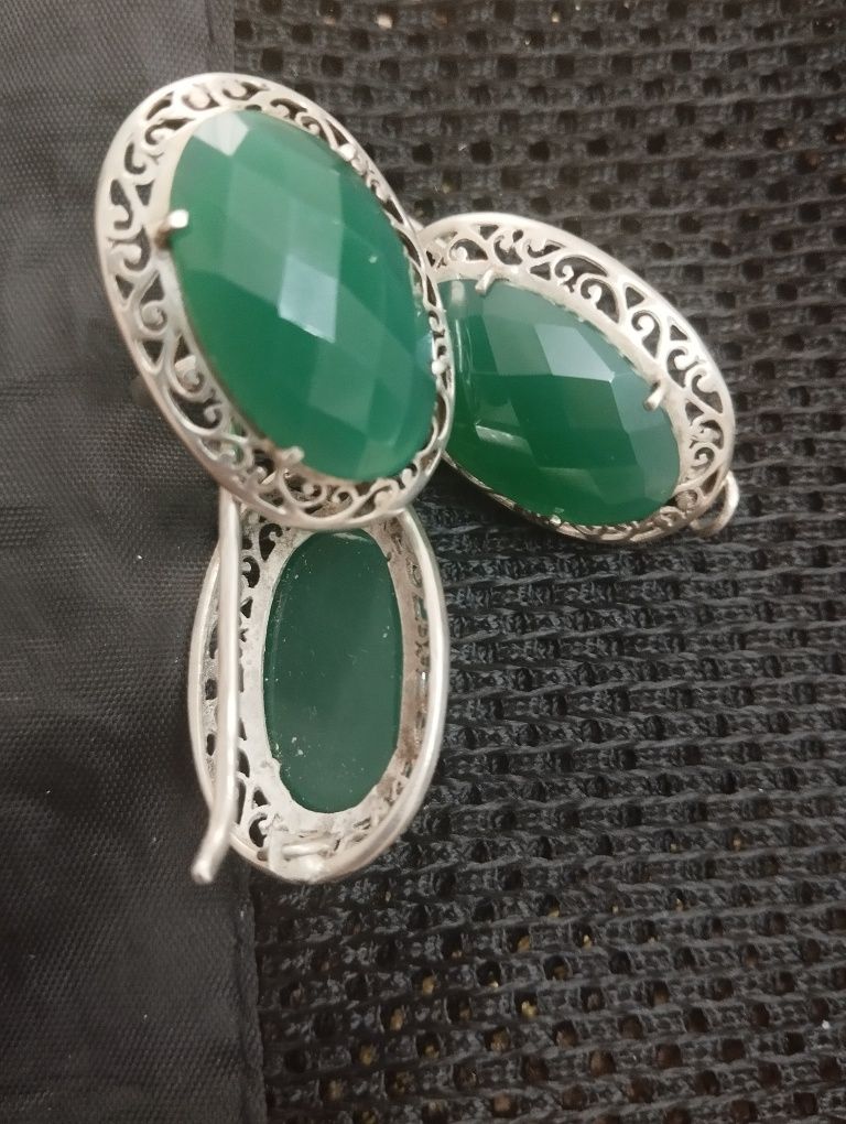 Продам серебряный комплект