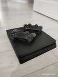 Продаю ps4 и 2 джойстика состояние хорошая 500 Gb