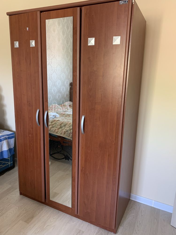 Продам шкаф.