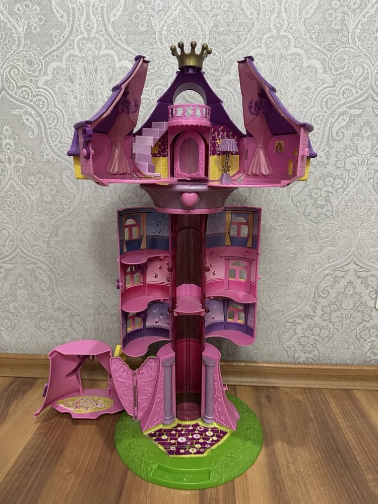 Детская игрушка замок