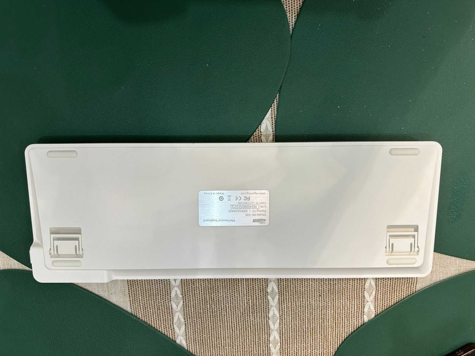 Продам клавиатуру RK R98 с RGB подсветкой