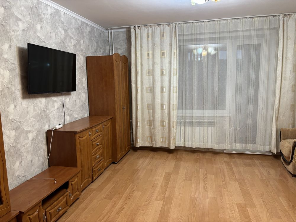 Сдам 3- комн. квартиру в центре, за тд Камила 5 А мкрн.