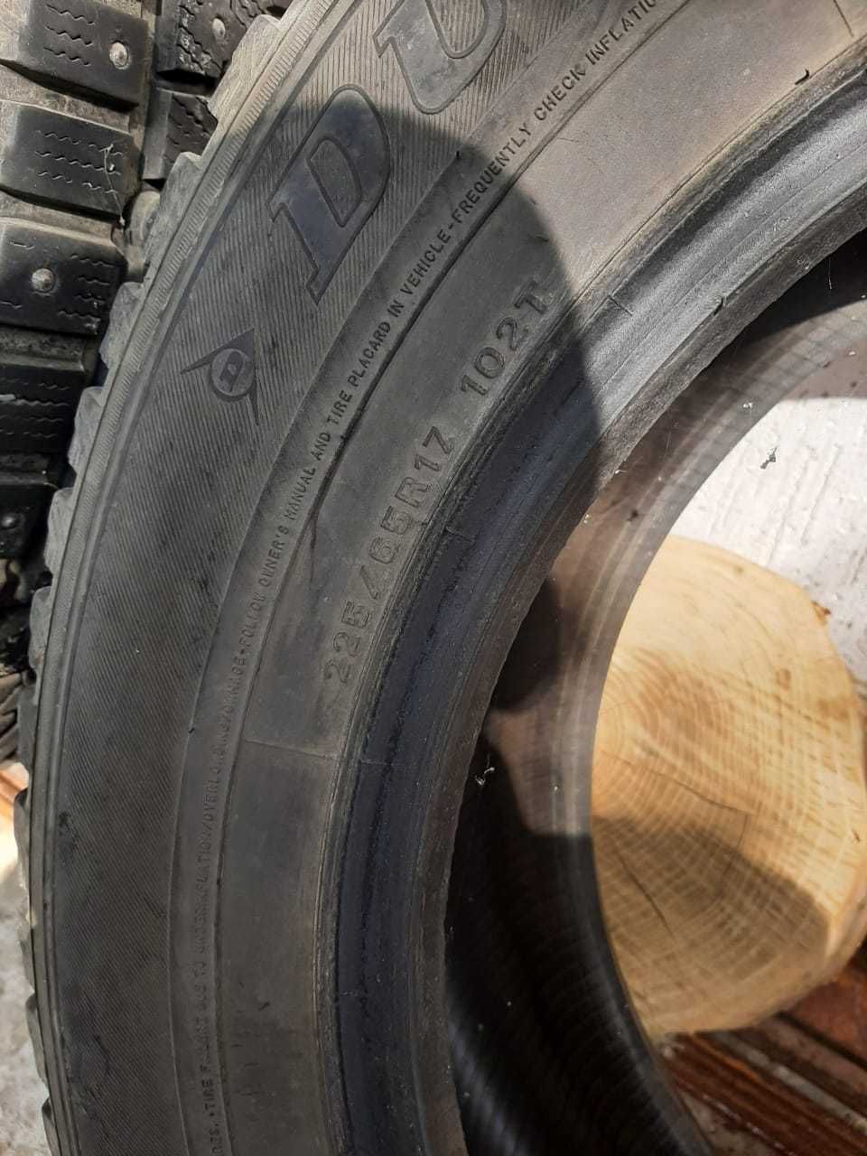 Шины Dunlop 225-65 на 17 зимние (шипованые)