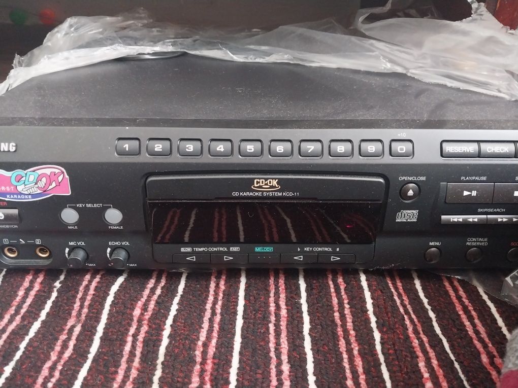 Караоке аппаратура фулл комплект CD KARAOKE SYSTEM KCD-11
