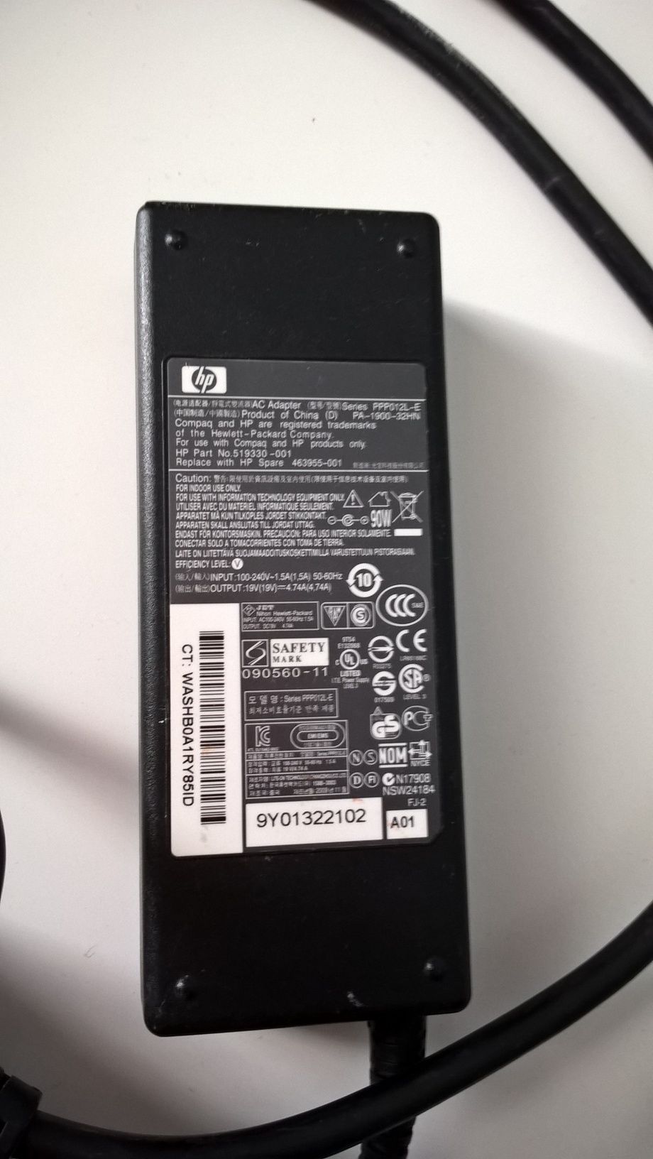 Блок питания для ноутбука HP  19V 4.74A 90W