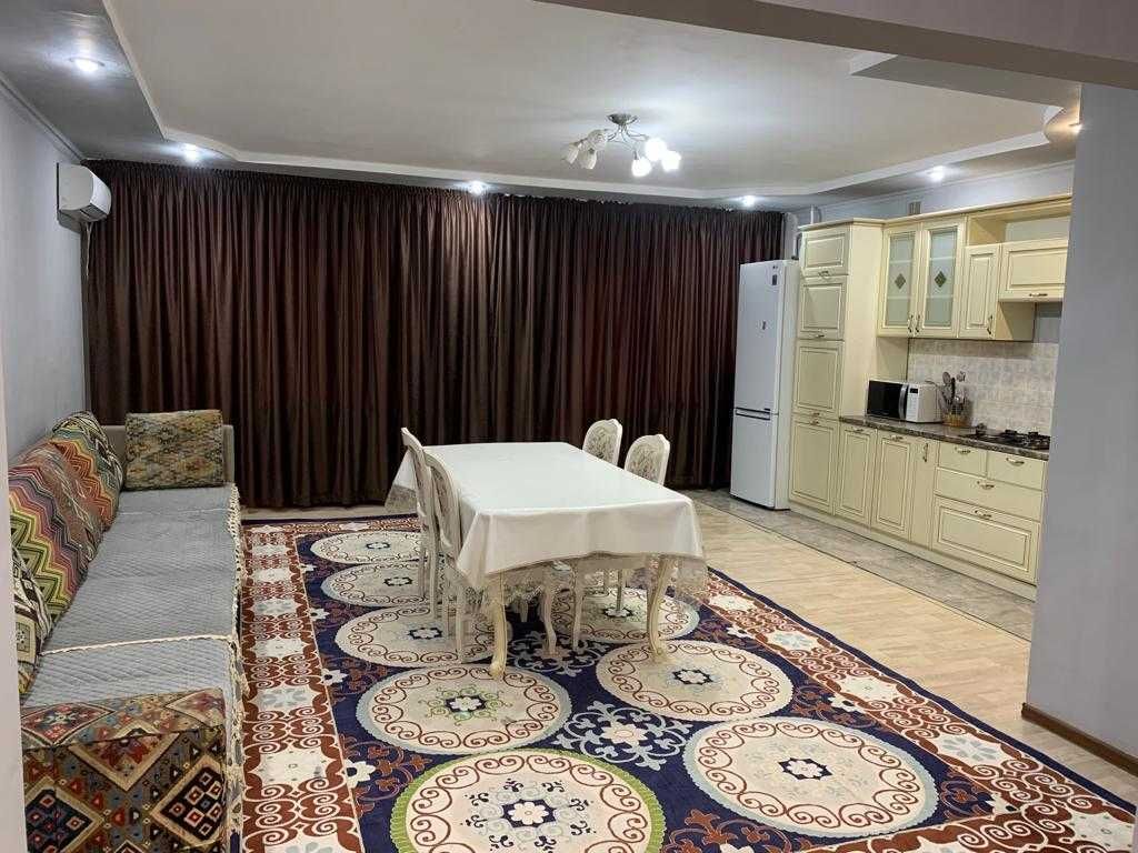 Сдаётся 4-х комн. кв. в самом центре Кызылорды