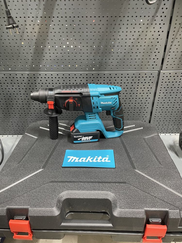 Набор Makita 4в1аккамуляторный ,гайковерт,болгарка,шуруповёрт