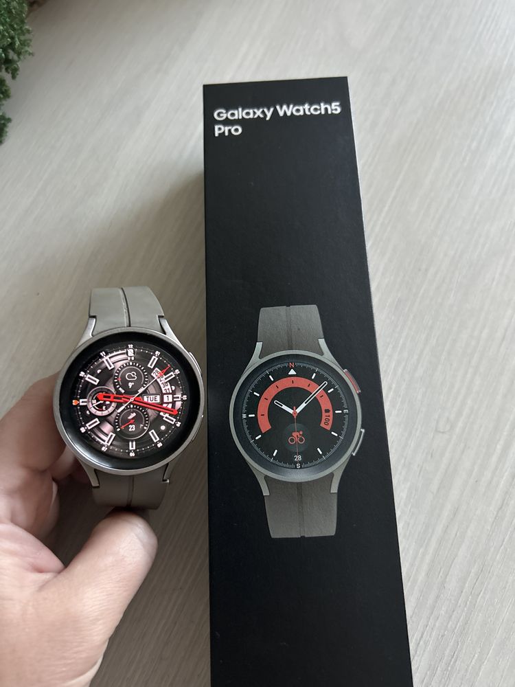 Смарт часы Galaxy Watch5 pro