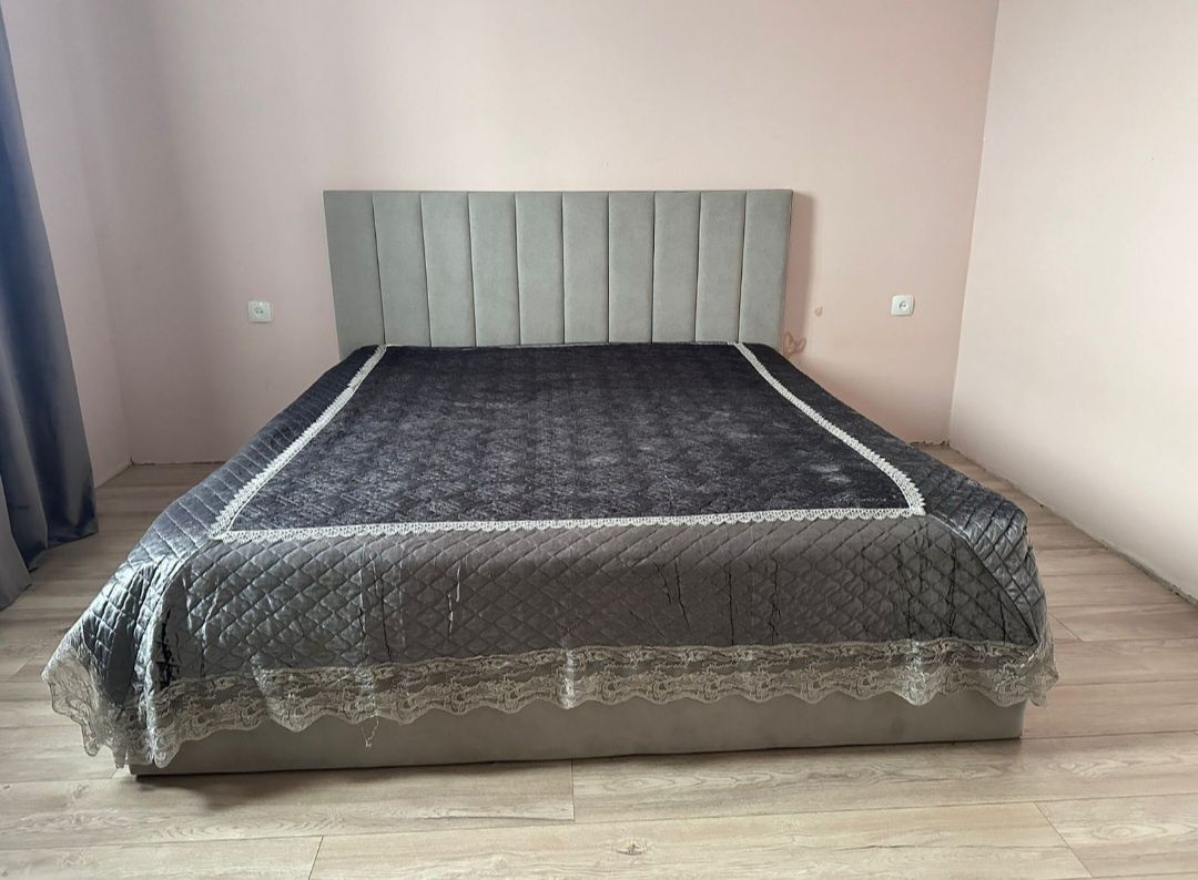 Продам кровать 180/200. В отличном состоянии.
