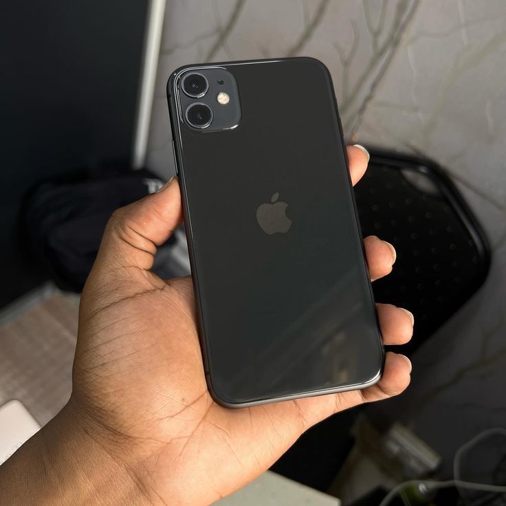 Продаю Iphone 11!