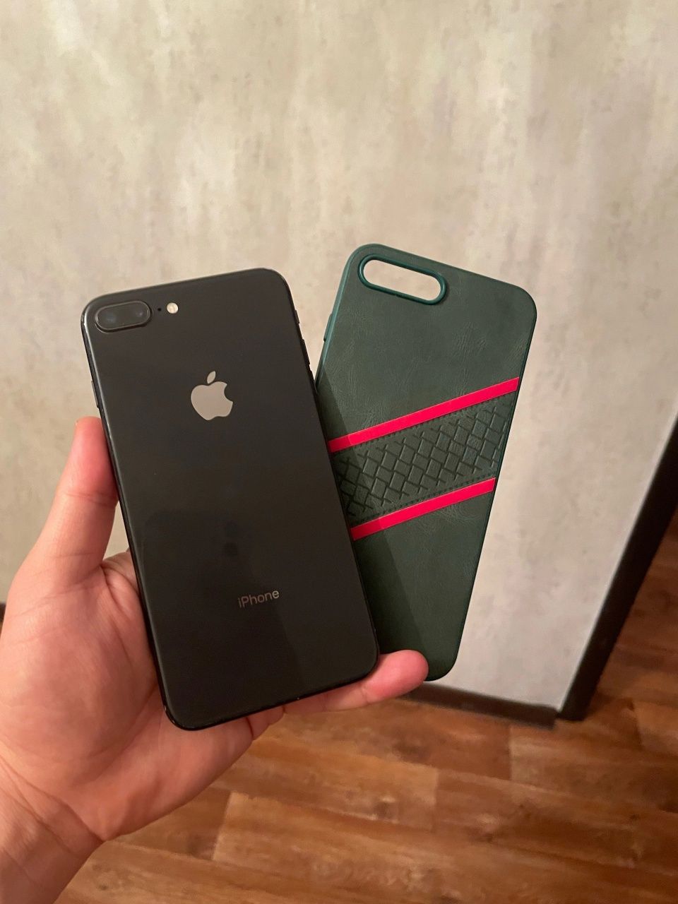 Iphone 8 поюс 64gb айфон