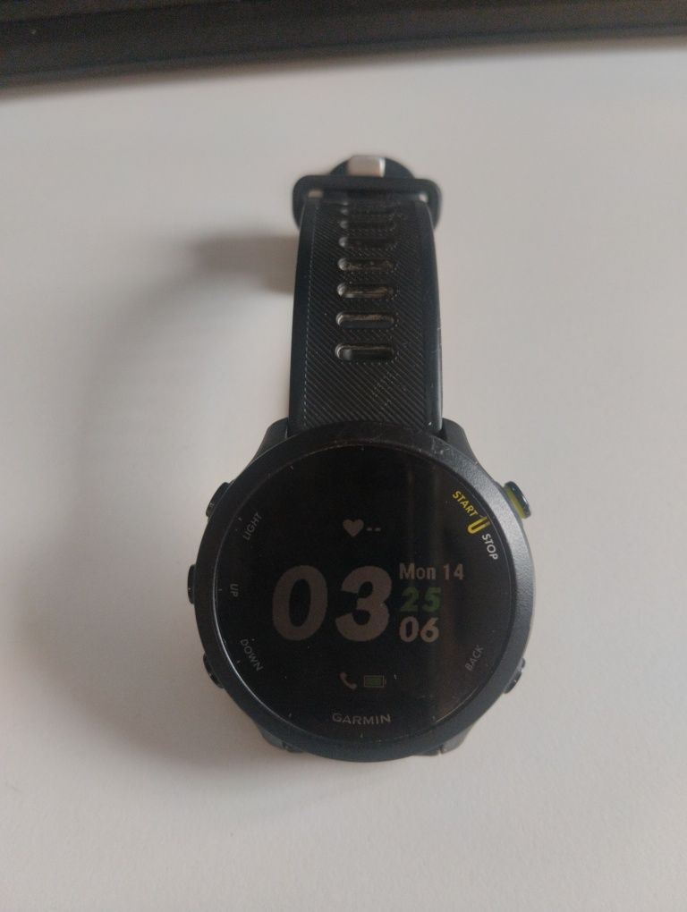 Часы Garmin Forerunner 55