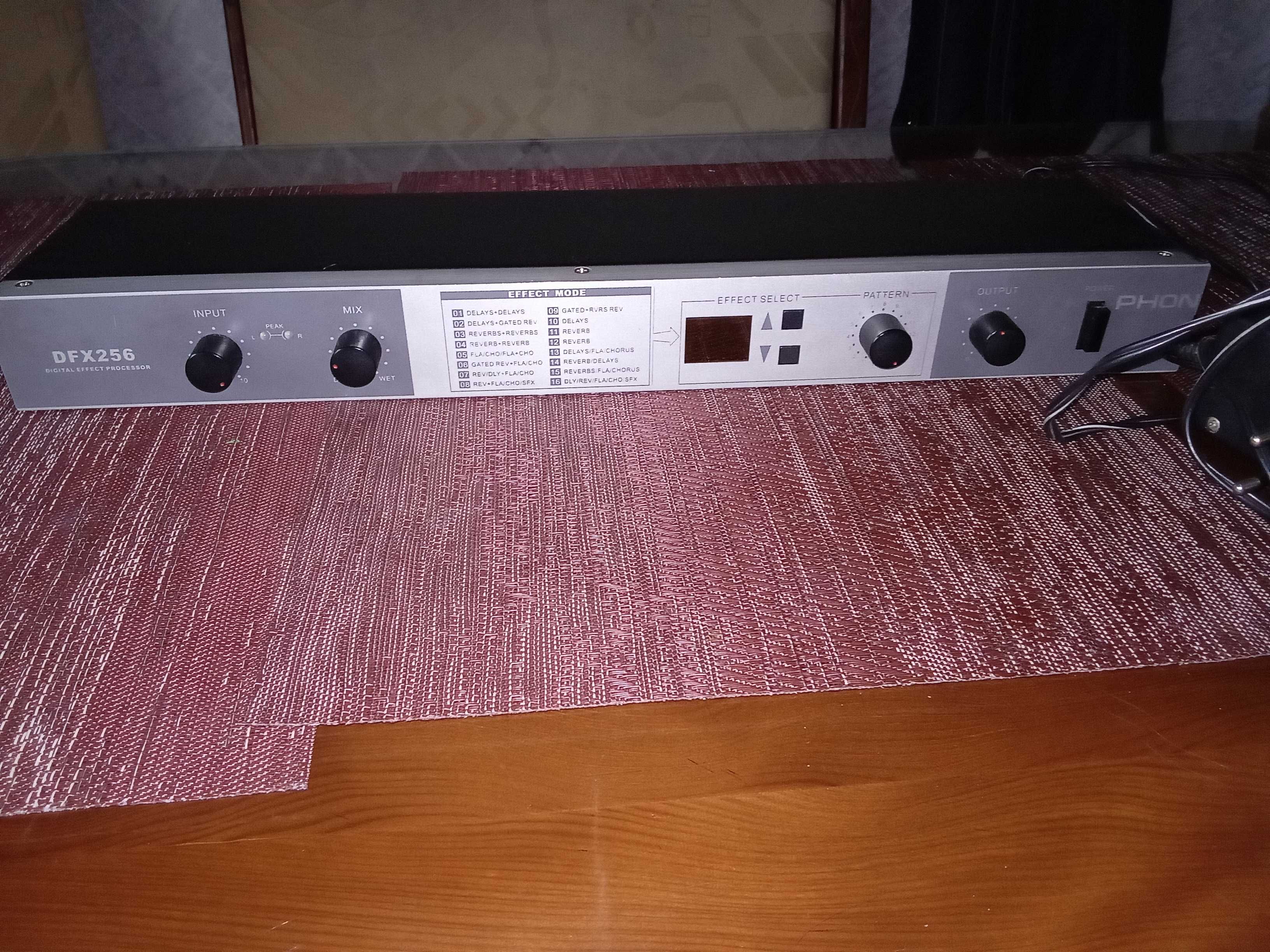 Звуковой процессор PhonicDFX256