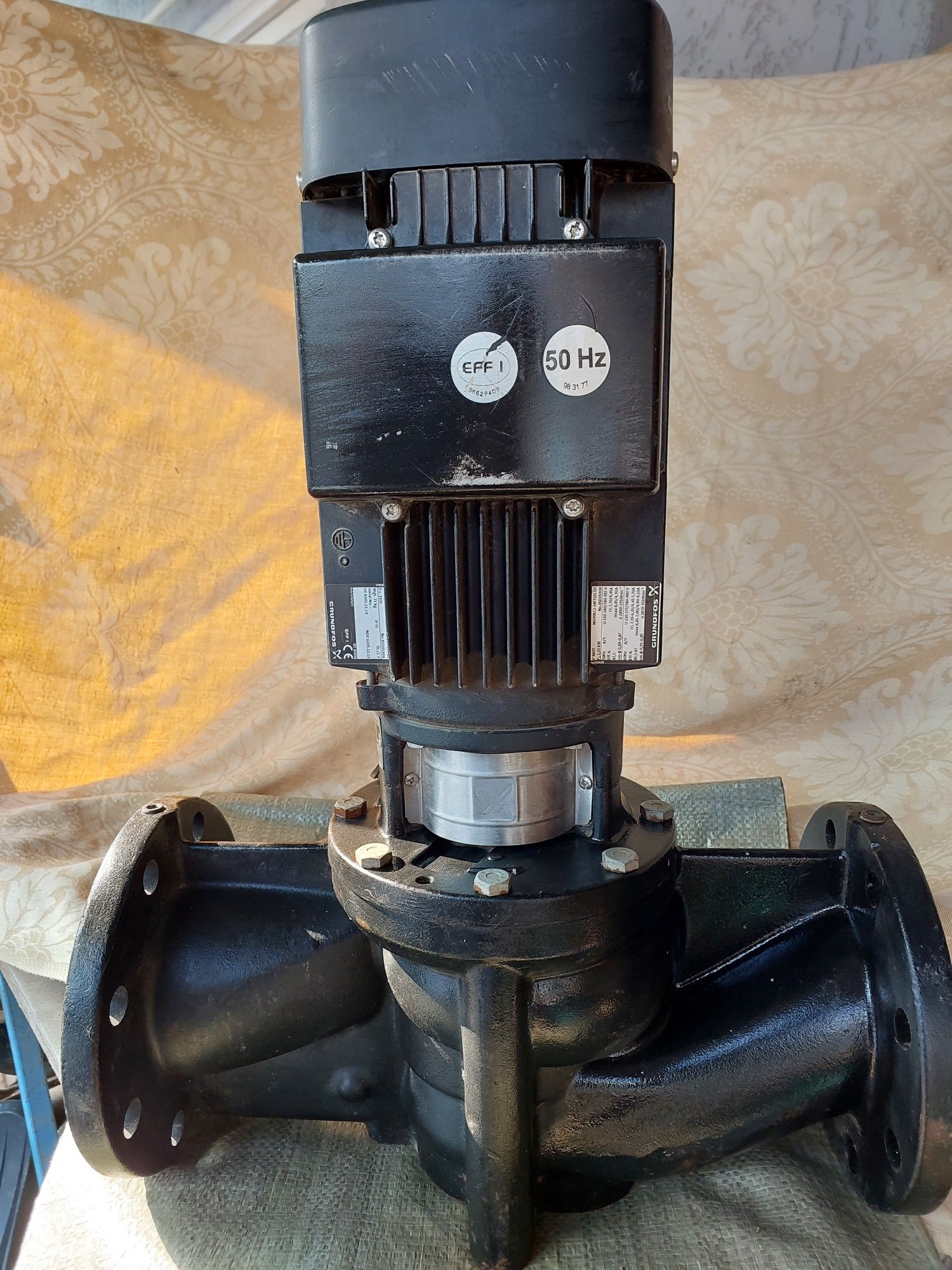 Циркуляционные Центробежный насос GRUNDFOS D-100
