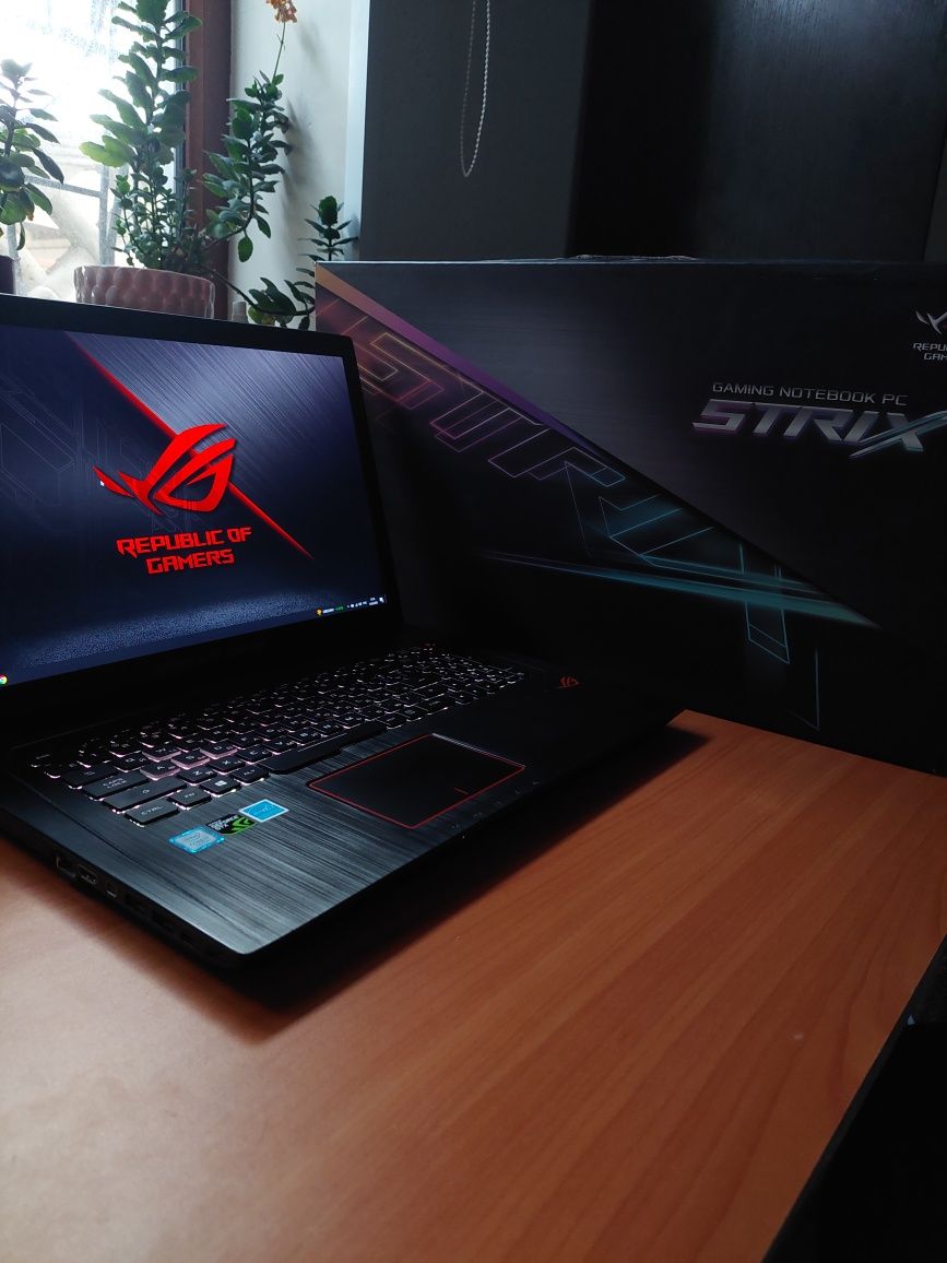 Продается игровой ноутбук ASUS ROG Strix GL753V
