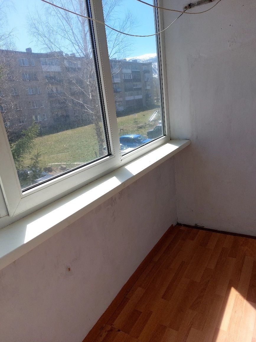 Продам 2 - х комнатную квартиру г.Риддер, в 4 микр