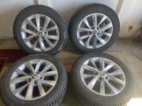 Продам диски Skoda с зимней шиной GoodYear