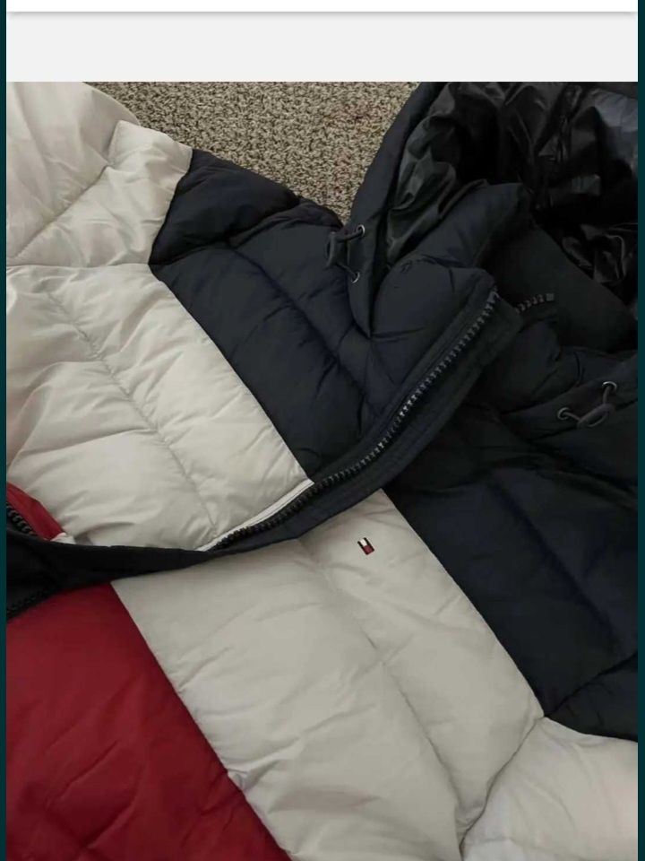 Продам мужскую куртку-пуховик "Tommy Hilfiger"