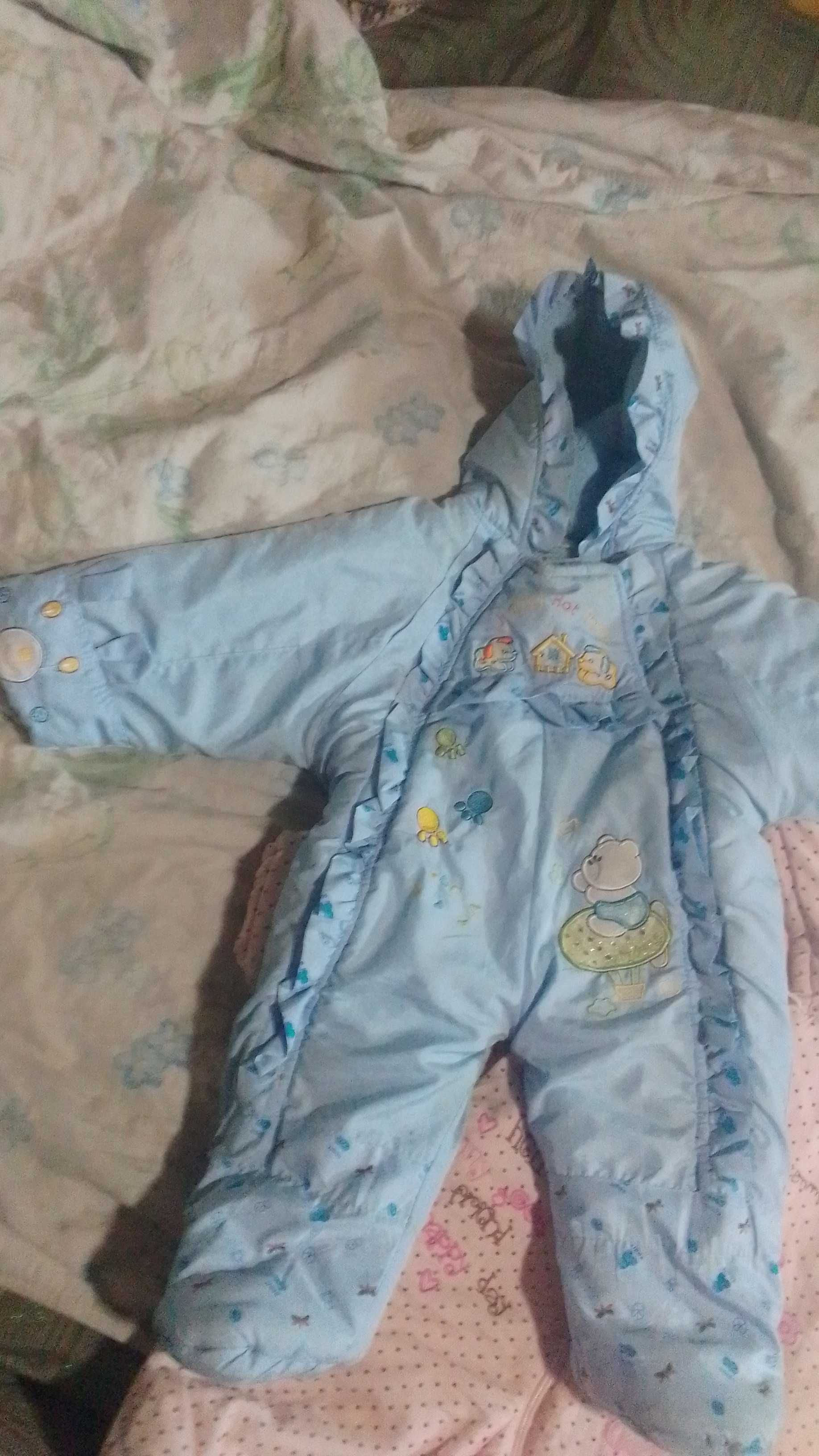 Продам детские комбинезоны
