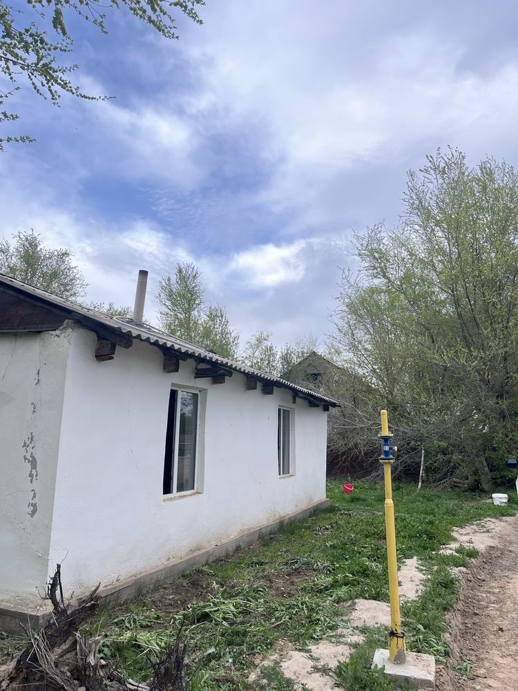 Продается дом и земля 10 соток