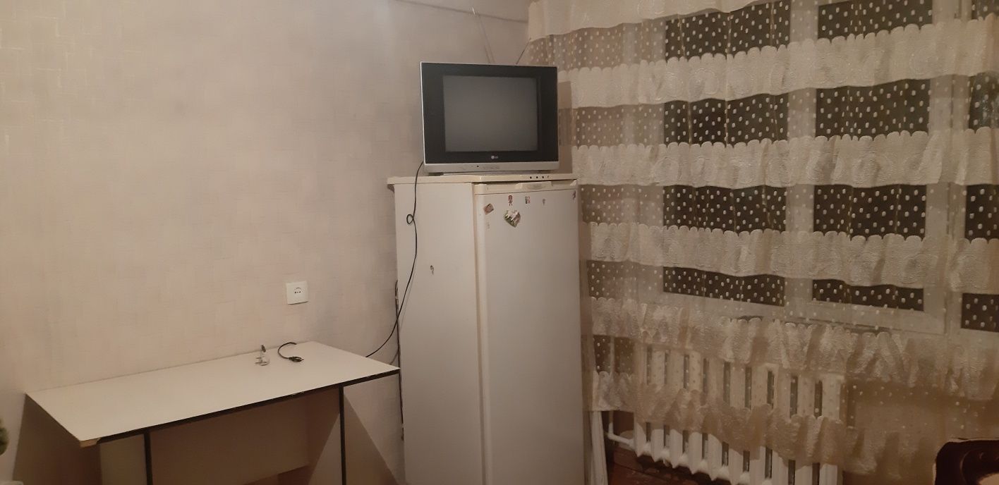 Сдам комнату на длительный срок.