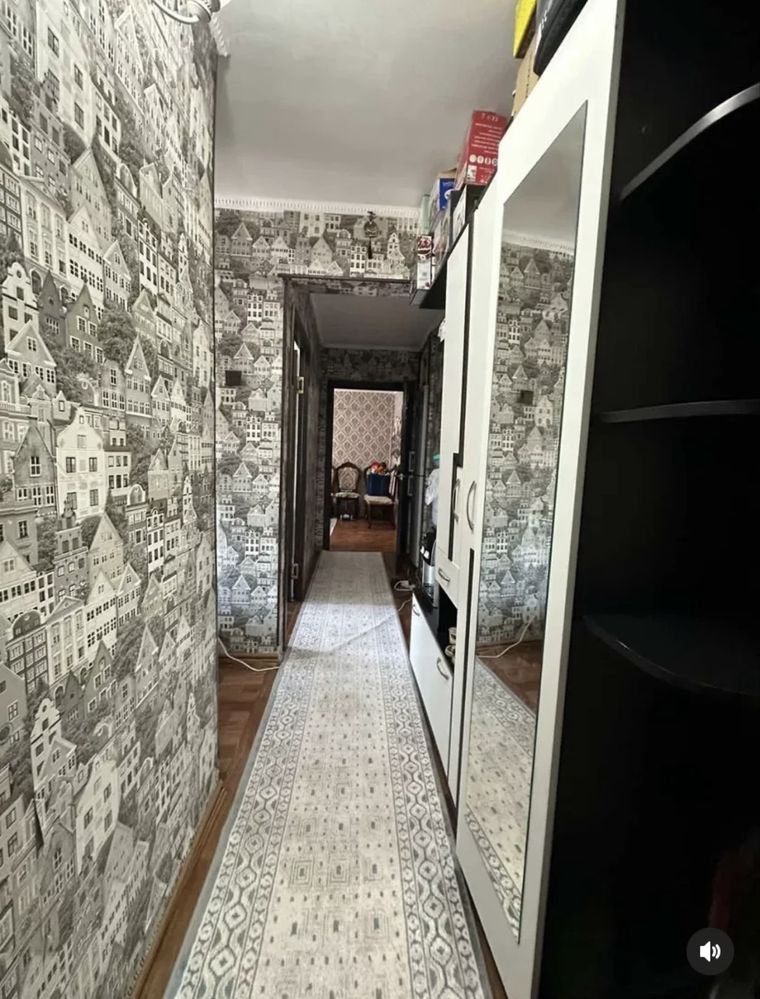 Жайна ауданы,Ескі базардан 3 бөлмелі квартира сатылады