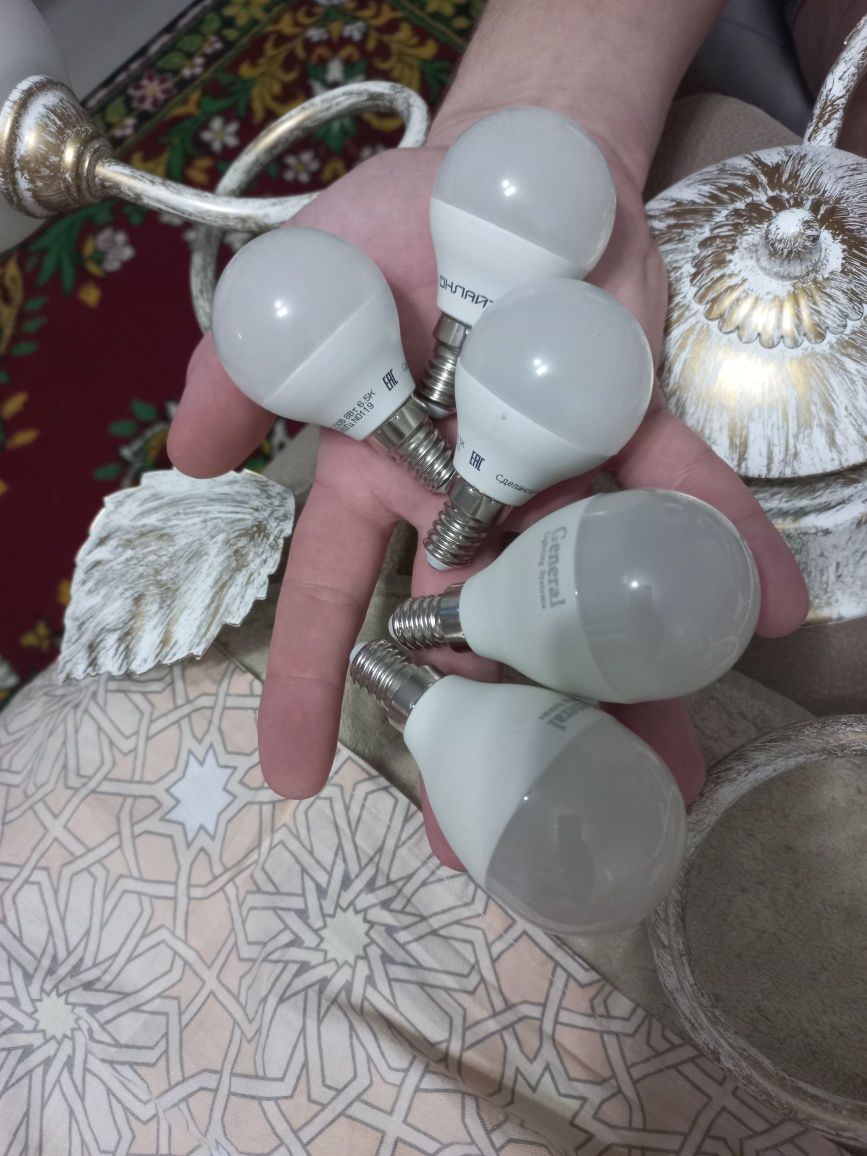 Продам Люстру Идеальное Состояние