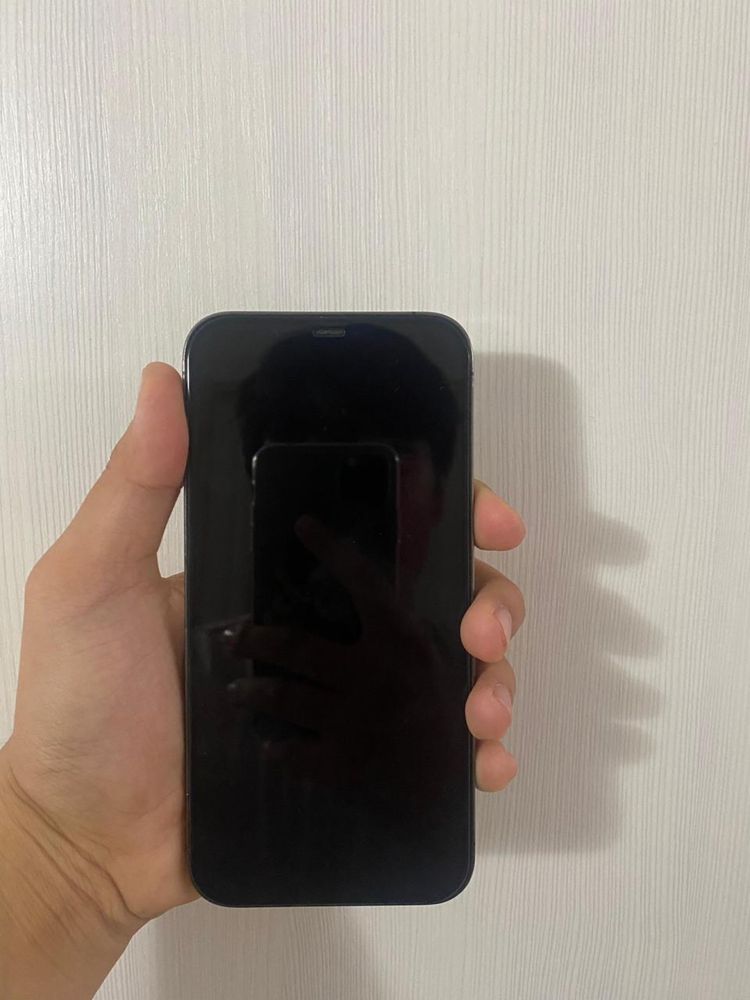 Продам iphone 12 PRO MAX