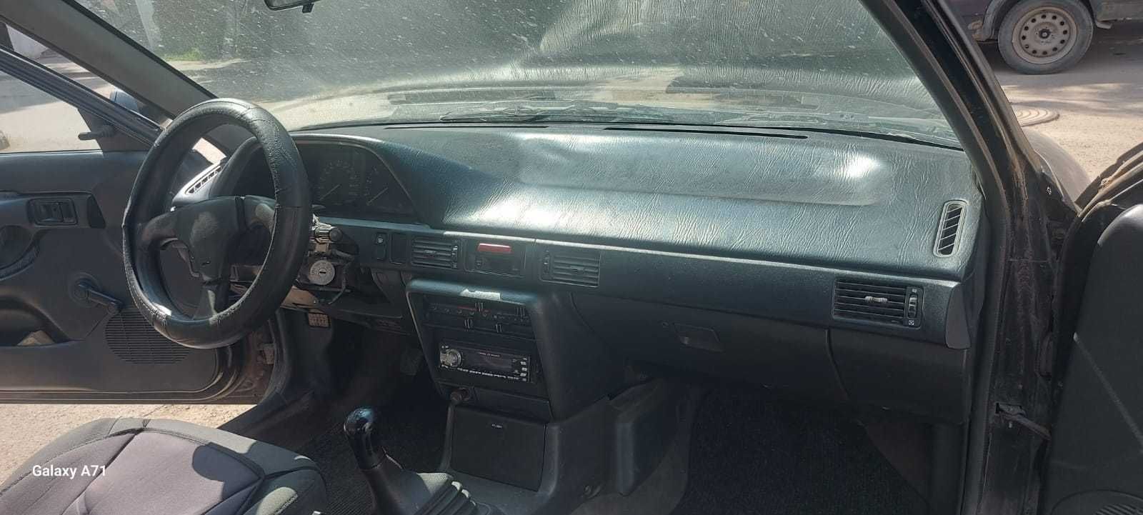 Продам автомобиль Мазда 323  1.8 инжектор МКПП 5 1992 года 4 WD