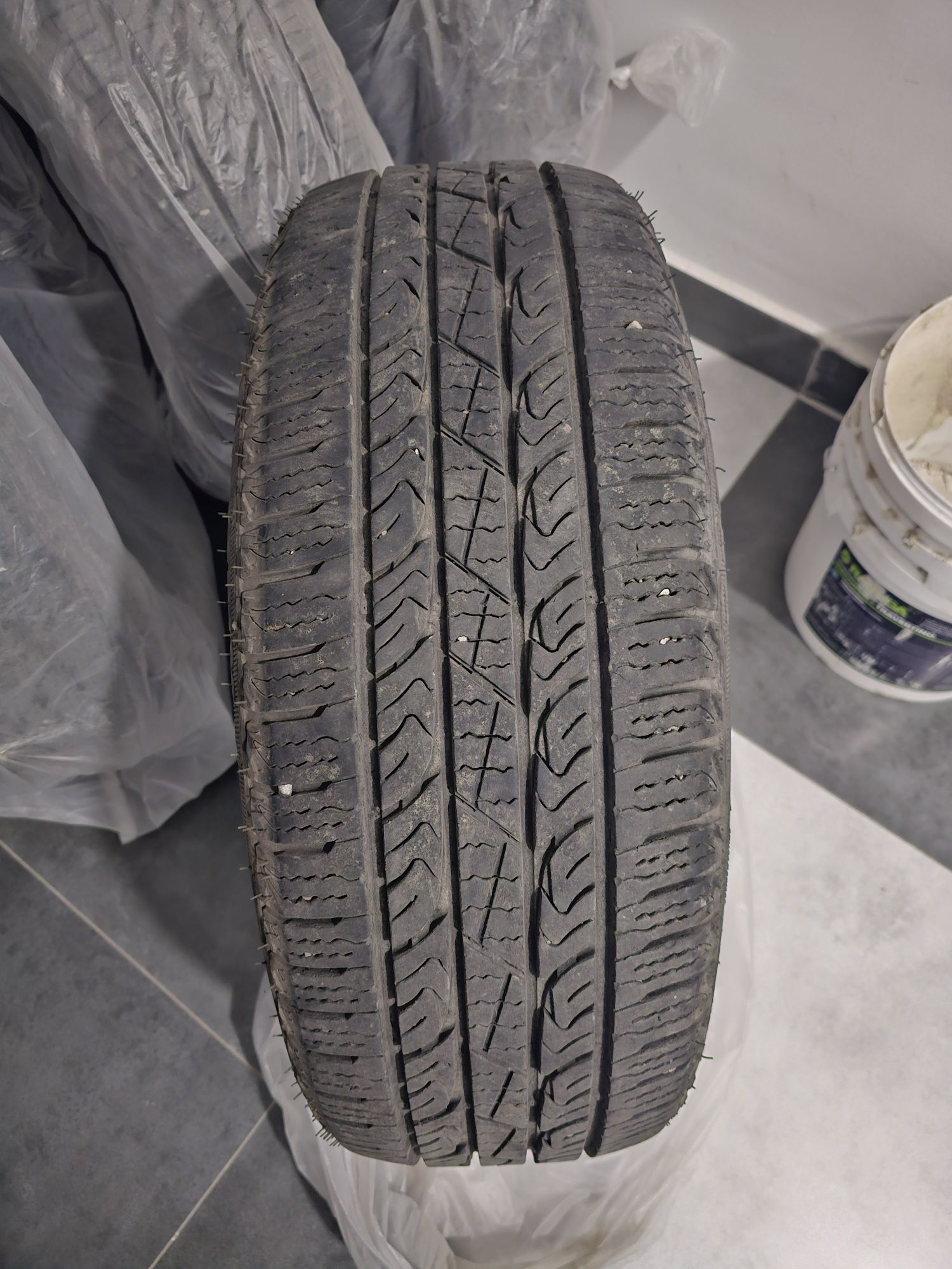 Автошины 225/55/18
2 шт. Nexen SYV.
2 шт. Sa