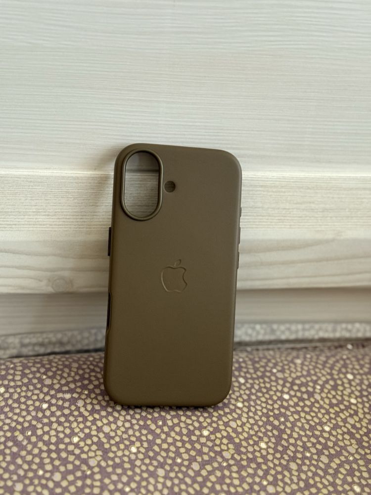Чехол для iphone 16