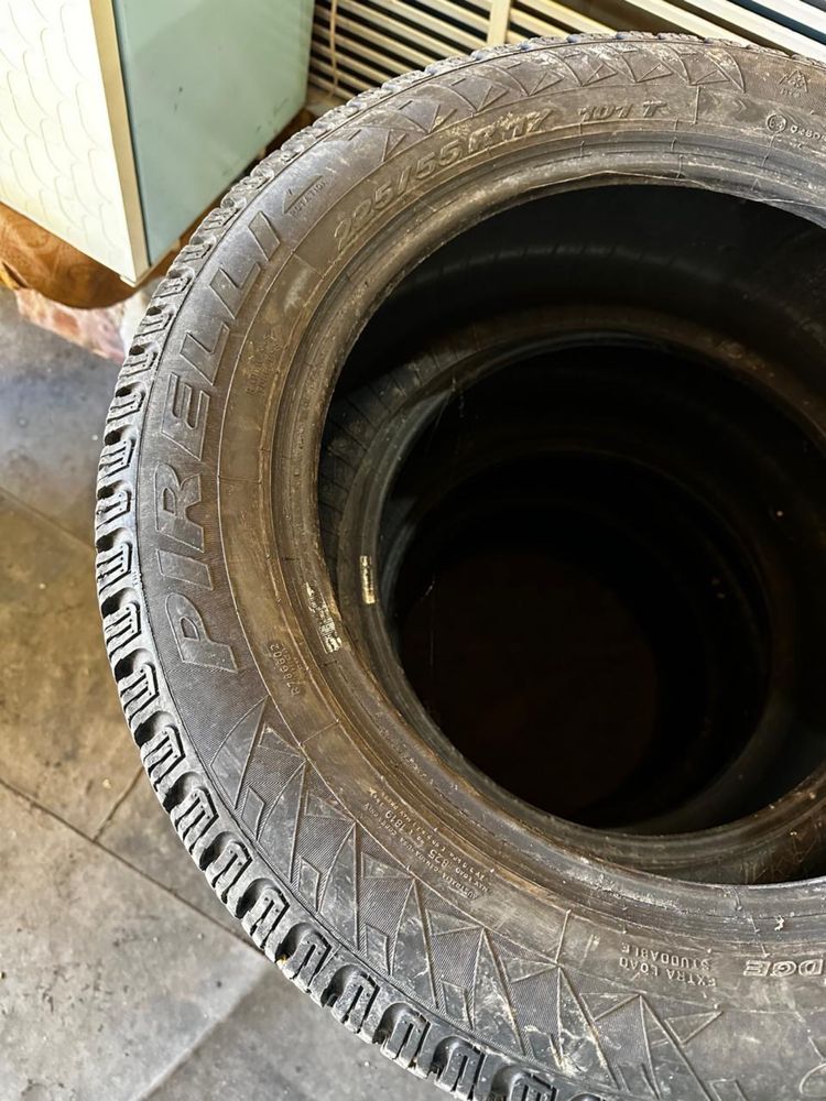 Продам шины Pirelli б/у размер 225/55 R17