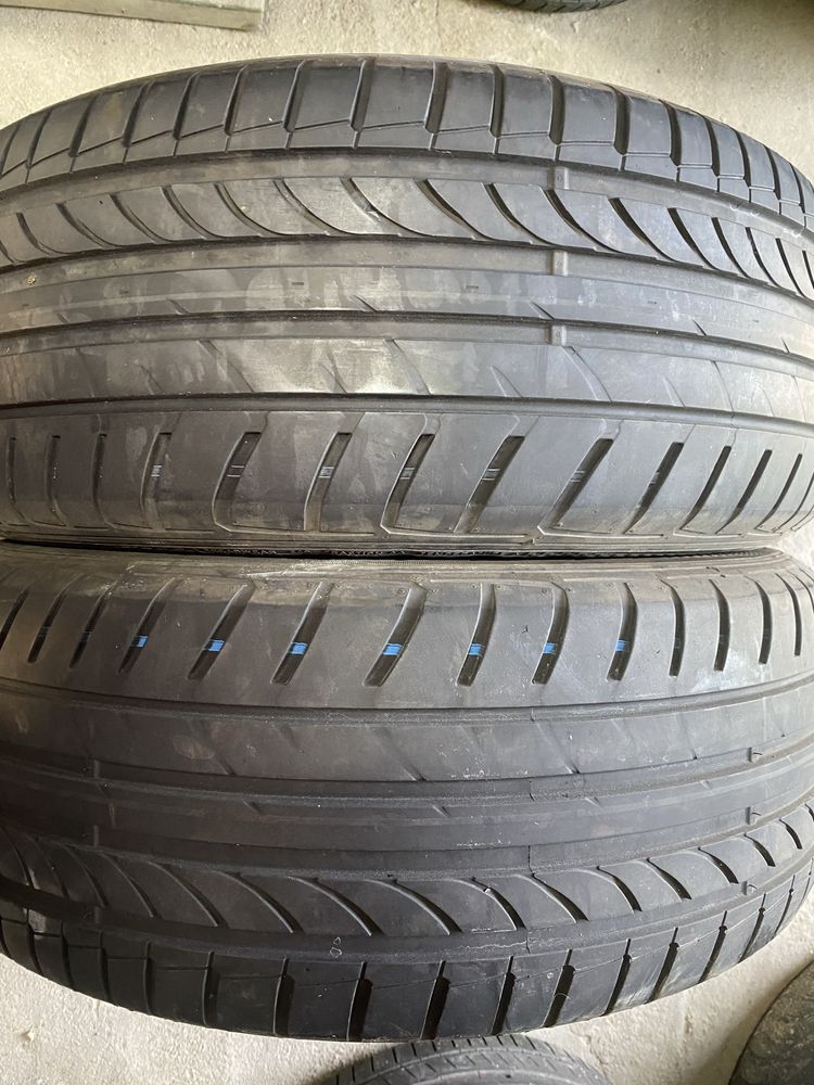 Пара Летние Шины 235/55/17 Dunlop.