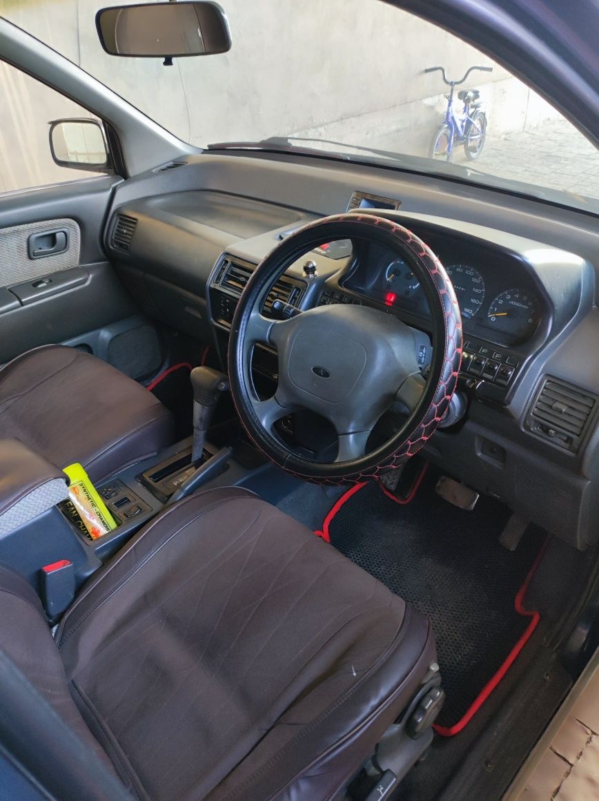Срочно продам Mitsubishi Chariot 1995гг