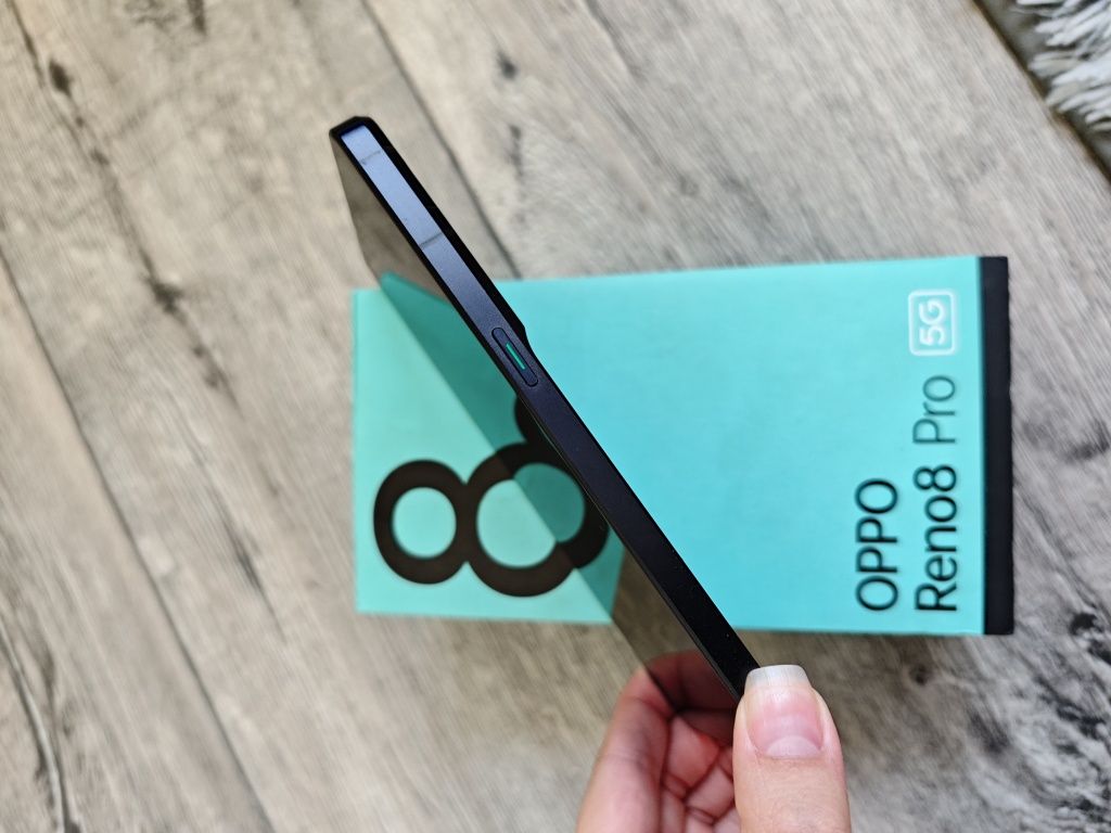 Смартфон Oppo reno 8 pro