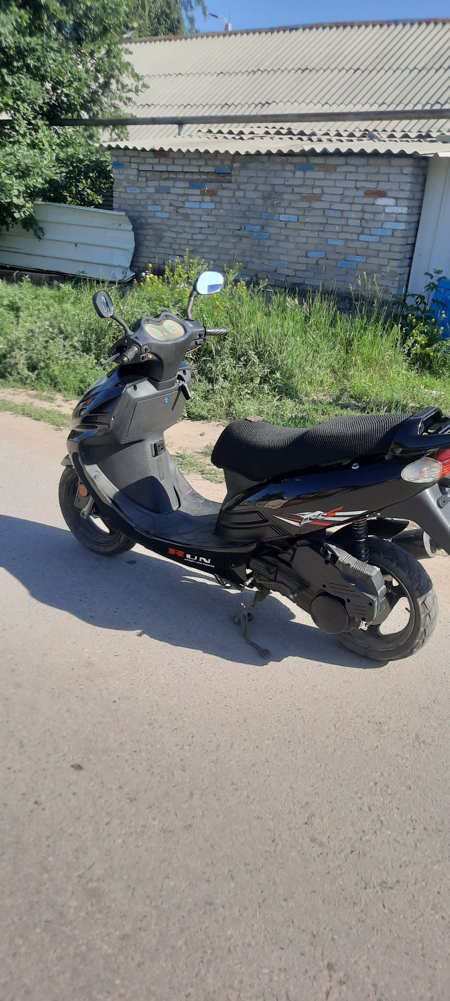 Продам скутер 150 кубов можно в каспи расрочку!