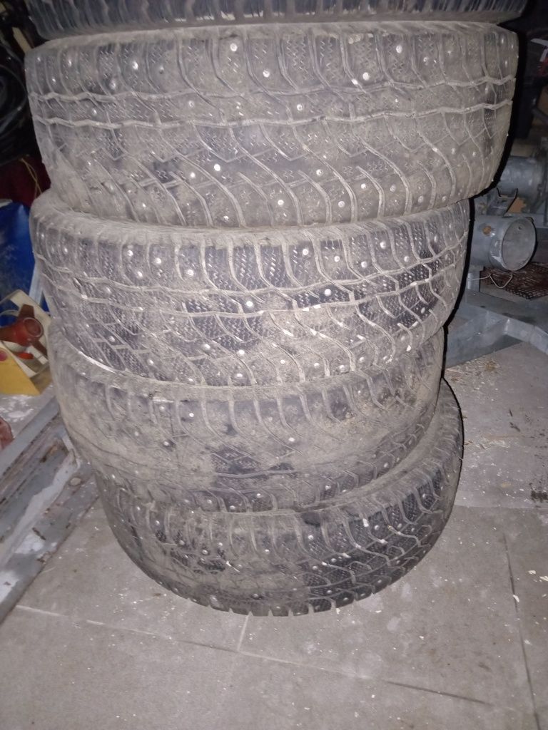 Продам шины Viatti 215х65х16 2шт