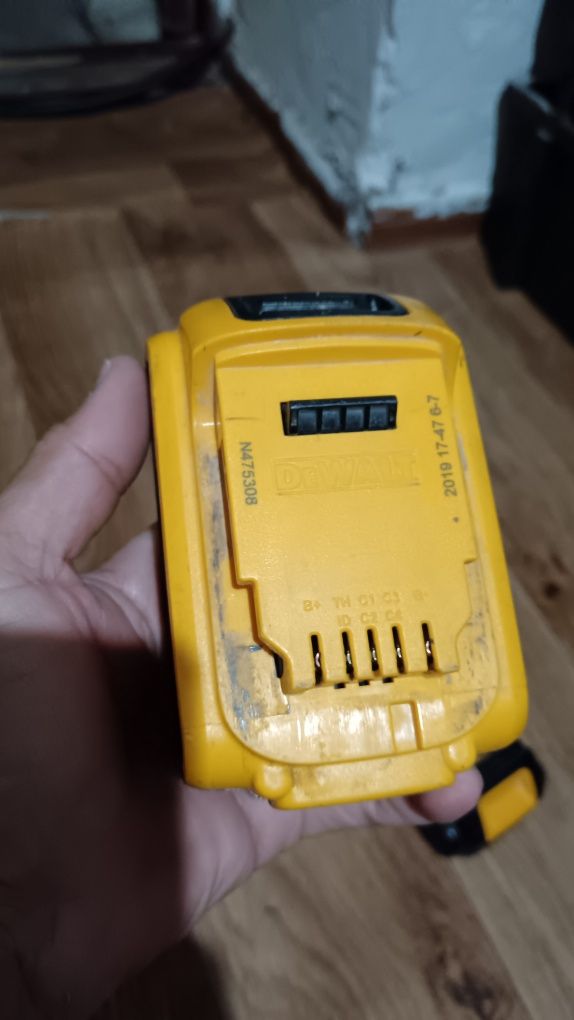 Корпус аккумулятора 18в dewalt