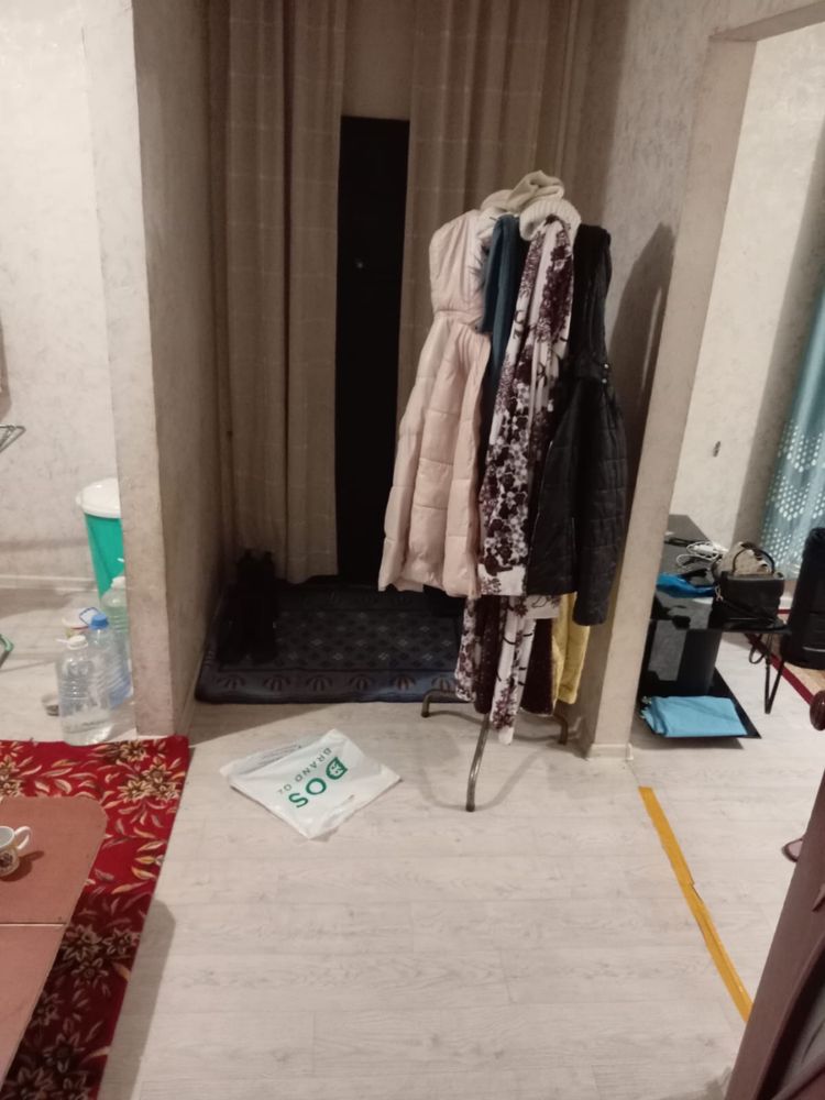 Подселениене қыздар керек