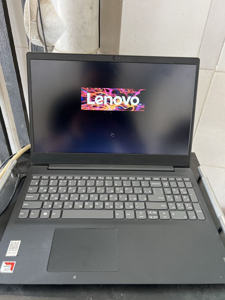 Продам ноутбук Lenovo Laptop (ideapad)