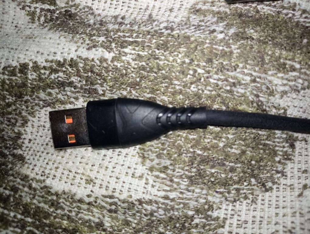 Продам кабель для зарядки Айфон
