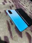 Oppo A72 в среднем состоянии