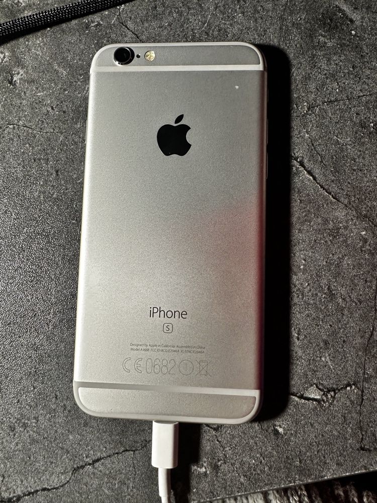 Продам Iphone 6s