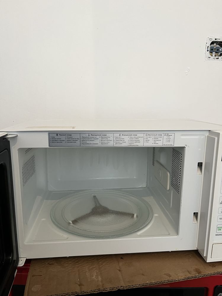 Микроволновка LG