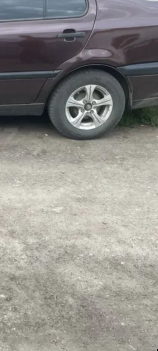 Продаю диски комплект шины 4 летние 4 зимние,R13 4*100