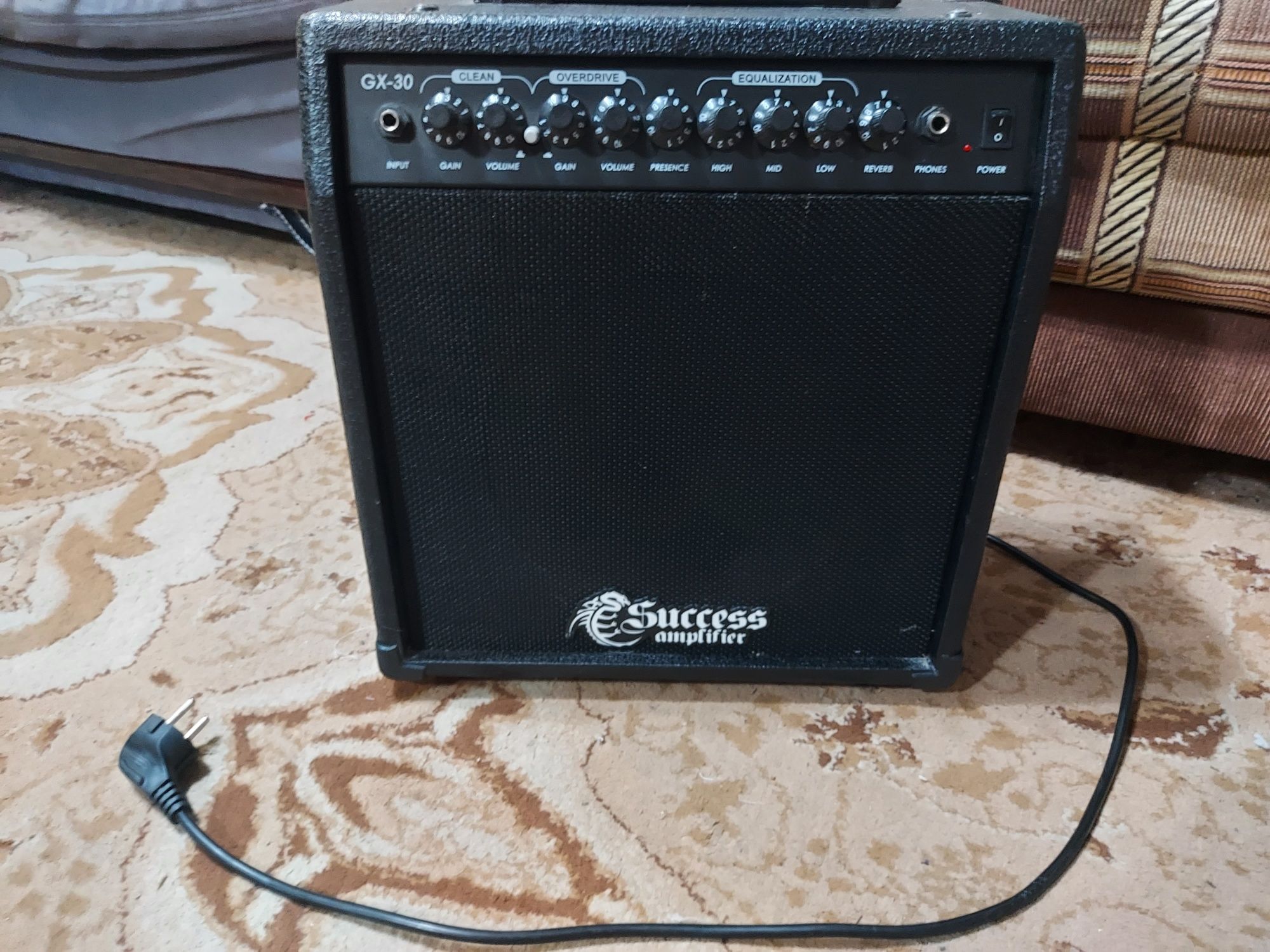 Электрогитара Stratocaster Rockdale