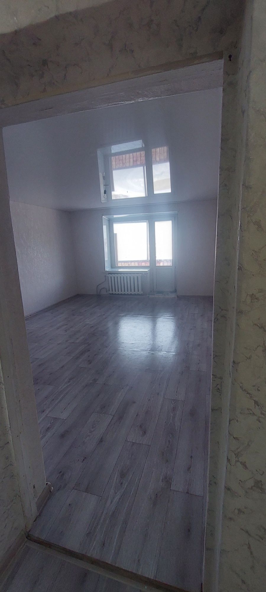 Продам квартиру 82 квадрата этаж пятый крыша профлист