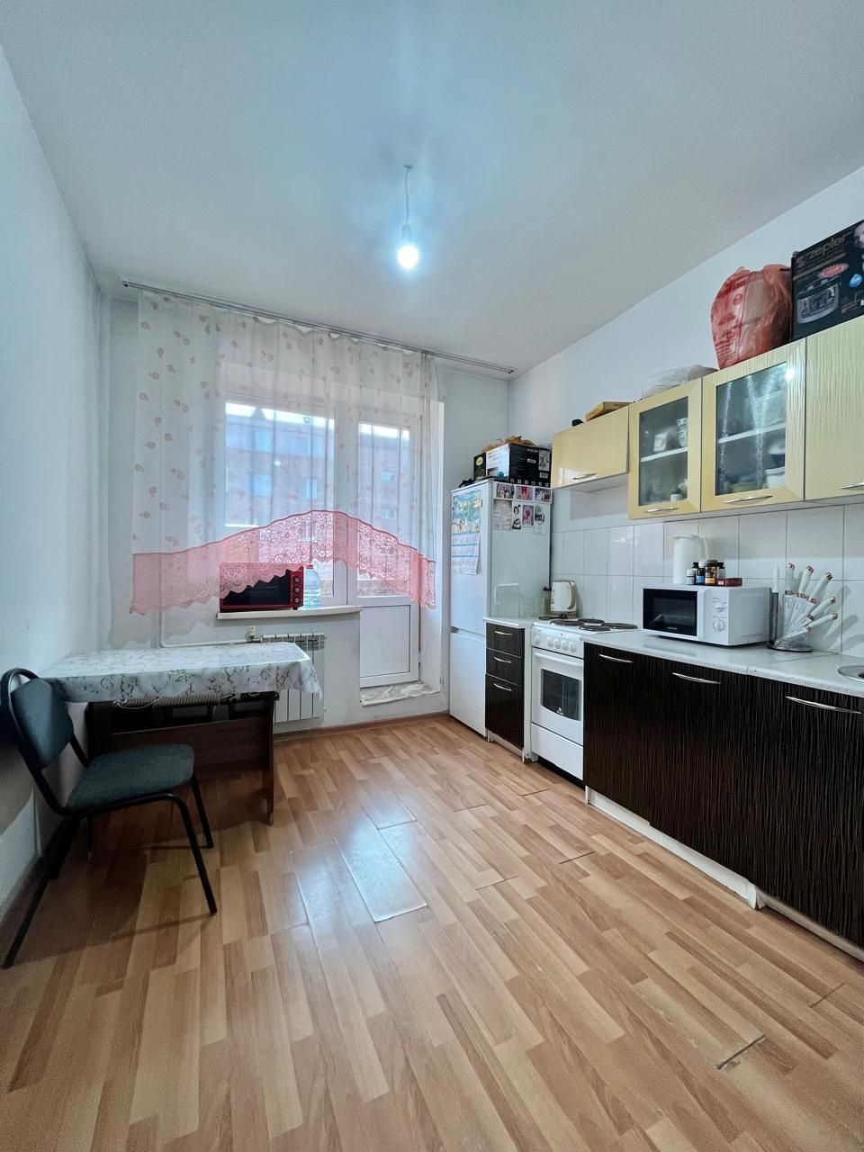 Продам 2-х комнатную квартиру.57м.кв. Ул.А.Молдагуловой 17/4.