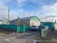 Продам большой дом в селе Петровка, есть Баня,сарай, летняя кухня