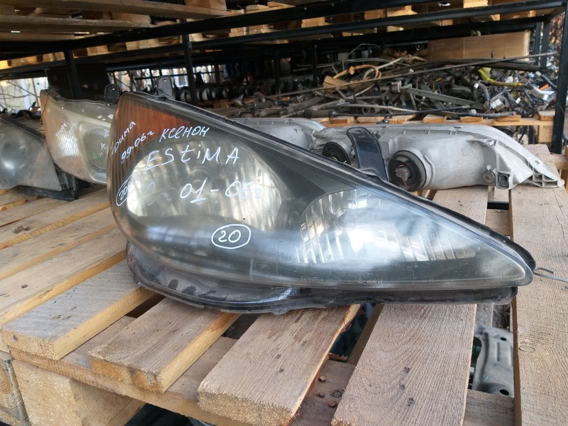 Фара передняя правая Toyota Estima 01 06 г
